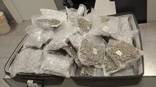 Funkcjonariusze KAS udaremnili przemyt marihuany