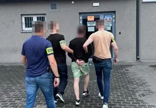 Atak na imprezie plenerowej. Zarzut i areszt dla nożownika z Ursynowa