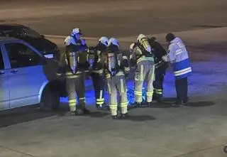 Załoga gasiła telefon pasażera. Samolot musiał zawrócić