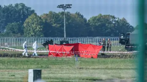 Miejsce katastrofy F-16 na terenie 42. Bazy Lotnictwa Szkolnego w Radomiu