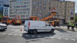 Uszkodzona trakcja na placu Unii Lubelskiej