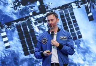 Astronauta spotkał się ze studentami Politechniki Warszawskiej