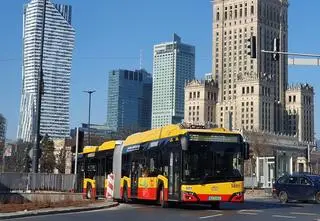 Elektryczne autobusy zasilą stołeczną flotę, podpisano kolejne umowy