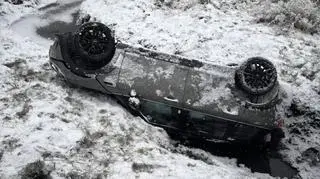 Dachowanie auta w Bielawie