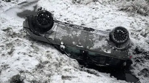 Dachowanie auta w Bielawie