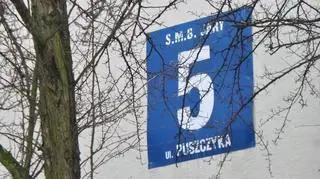 Blok przy ul. Puszczyka 5