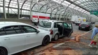 Zderzenie pięciu pojazdów na trasie S8