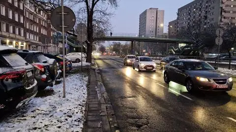 Poniedziałkowy poranek na stołecznych drogach