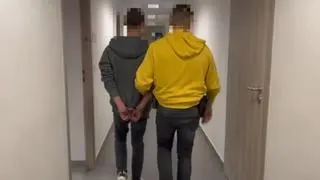 Czterech 17-latków usłyszało zarzut rozboju