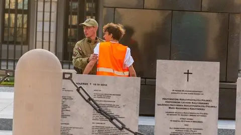 Aktywiści chcieli wejść na teren Pałacu Prezydenckiego