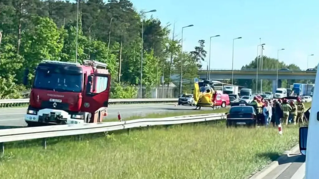 Utrudnienia w ruchu po zderzeniu na A2