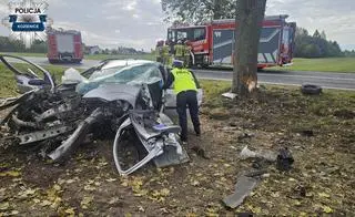 Kierowca wjechał do rowu na dk 79