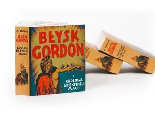 Współczesne wydanie komiksu "Błysk Gordon i królowa Błękitnej Magii"