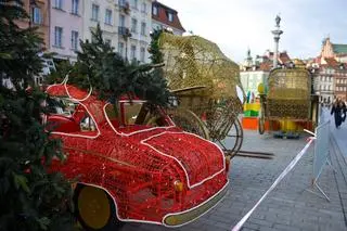 Montaż świątecznej iluminacji 