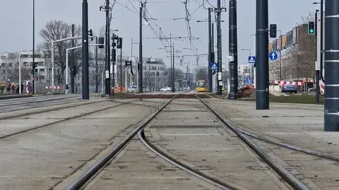 Tramwaje w alei Rzeczypospolitej