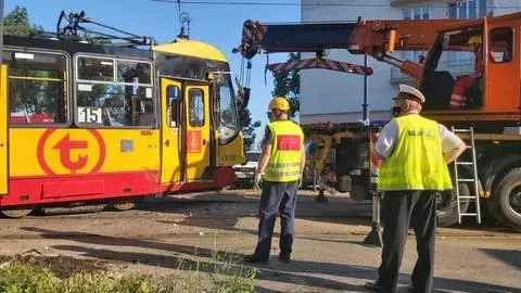 Tramwaj wykoleił się po zderzeniu z ciężarówką