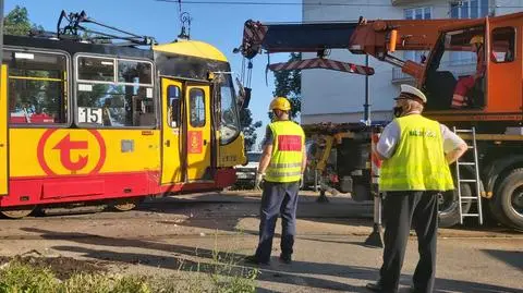 Tramwaj wykoleił się po zderzeniu z ciężarówką