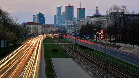 Rząd szykuje płatny wjazd do centrum. Warszawa chce konsultacji