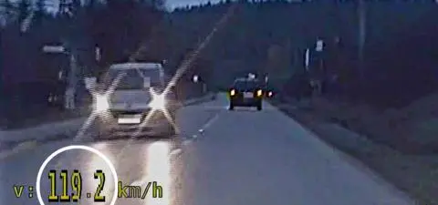 Pędził w obszarze zabudowanym. "Mam dobry samochód, to jadę"