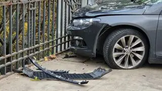 Wjechał w barierki na moście Poniatowskiego 