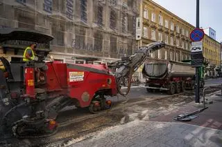 Przebudowa w rejonie ulic Złotej i Zgoda