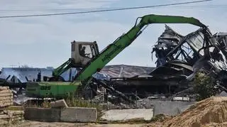 Działania służb po pożarze hali w Mińsku Mazowieckim