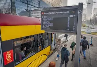 Przybyło ponad sto wyświetlaczy. Mają nowe funkcje
