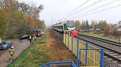 Pociąg śmiertelnie potrącił pieszego