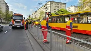 Tramwaj wypadł z szyn