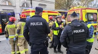 Zderzenie dwóch tramwajów i autobusu w alei "Solidarności"