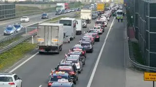 Taksówkarze blokują autostradę