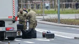 Pozostawiony bagaż na stacji metra Trocka