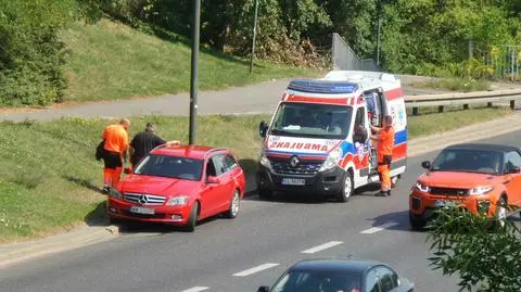 Wypadek na Trasie Łazienkowskiej. Jedna osoba ranna