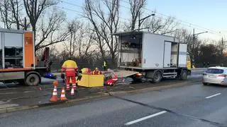 Na moście Poniatowskiego pękła szyna 