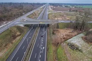 Wykonawca inwestycji przystępuje do prac w obrębie obecnego węzła Błonie