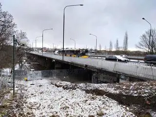 Trwają prace związane z przebudową wiaduktów Trasy Łazienkowskiej