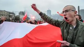 Manifestacja ONR "Polacy przeciw imigrantom!" na ulicach stolicy