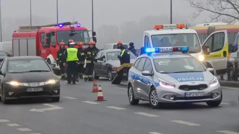 Zderzenie samochodów na moście Łazienkowskim