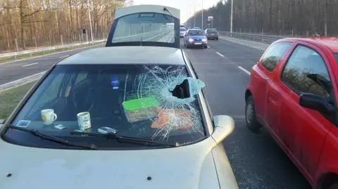 Impreza w aucie, obywatelskie zatrzymanie i korek na Żołnierskiej