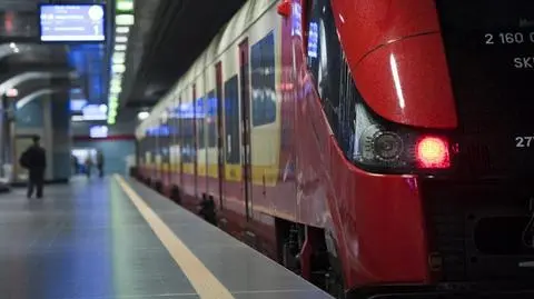 W SKM po angielsku. "Next stop Warszawa Śródmieście"