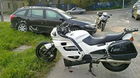 Przez podwójną ciągłą na spotkanie z motocyklem