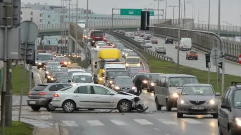 Kolizja zablokowała skrzyżowanie