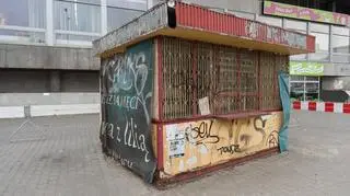 Znika obskurny kiosk