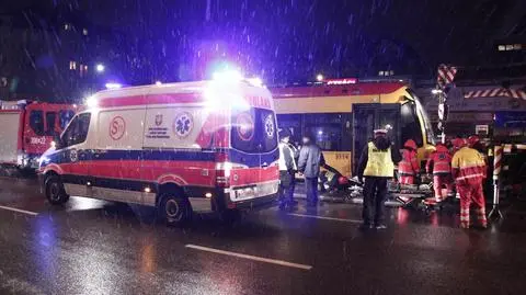 Mężczyzna wpadł pod tramwaj