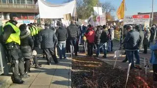 Protest przeciwko budowie linii 400kV