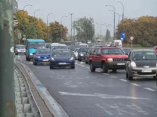 Zderzenie sześciu aut na Trasie Łazienkowskiej