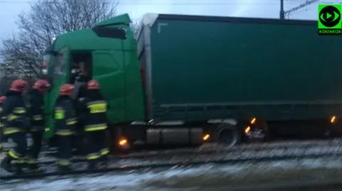 Tir na torowisku. Tramwaje nie jeździły Okopową