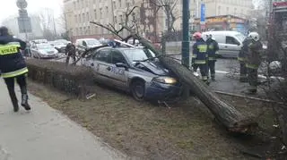 Wypadek radiowozu na Wawelskiej