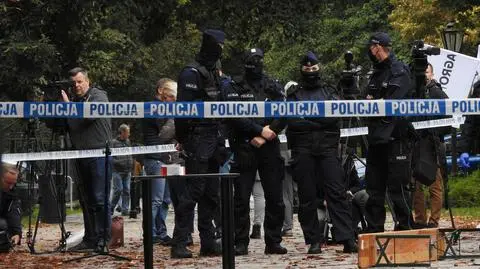 Tragiczne zdarzenie w czasie konferencji prasowej w białym miasteczku. Jedna osoba nie żyje