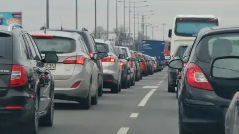 Korek po zderzeniu na Modlińskiej